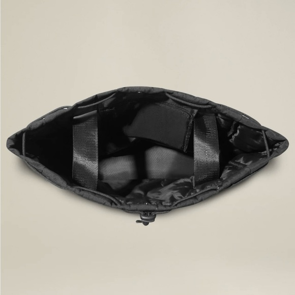 Backpack - Picture 5 of 6